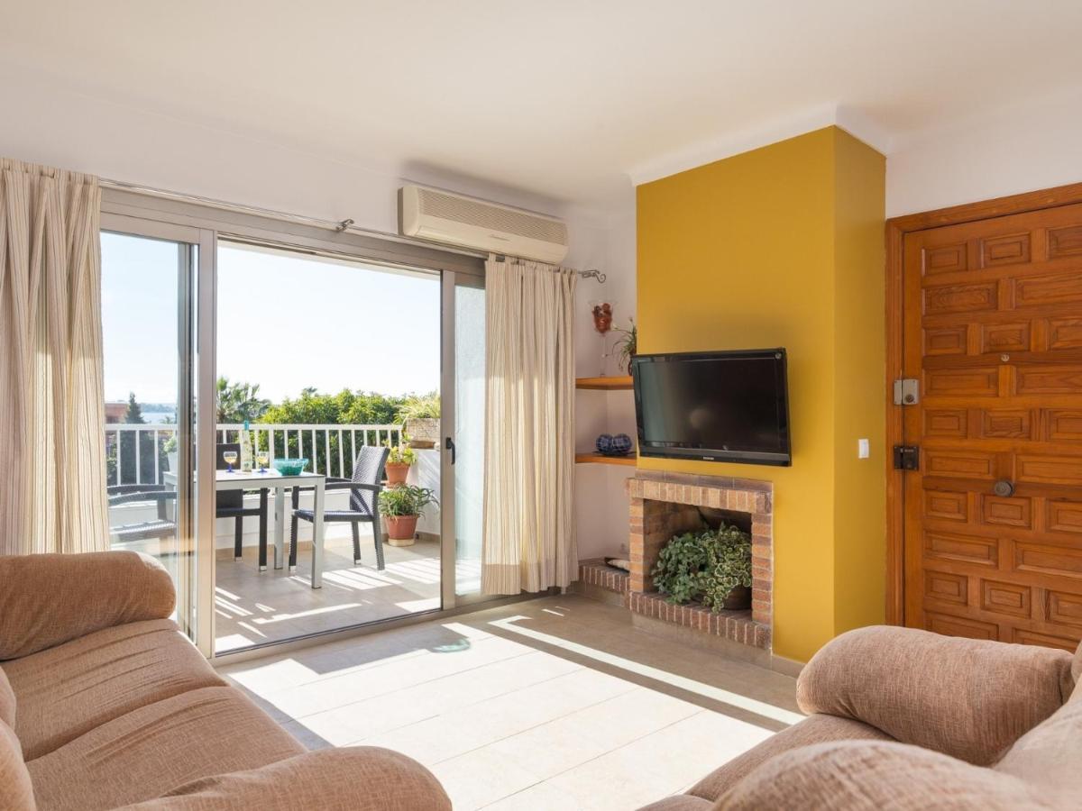 Apartment Francesca Beach With Pool In Playa De Alcudia Apartment Alcúdia